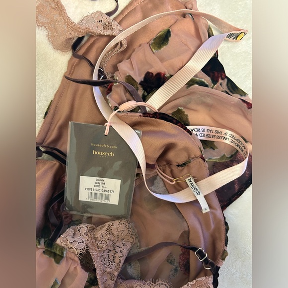 House of CB GRACIELA
DUSTY PINK DEVORE TOP - Picture 9 of 9